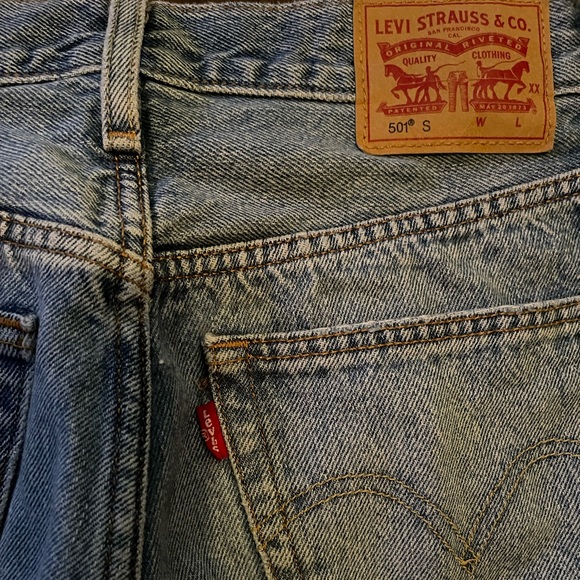 Levi’s • 501 S • Skinny • Women’s • Jeans • 25 X 30 • Button Fly • Distressed • - Picture 10 of 10